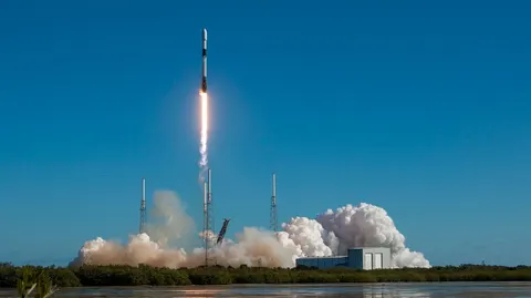 SpaceX припиняє замовлення на Falcon 9 після 2028 року