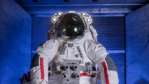 NASA спрощує місячний скафандр, щоб пришвидшити висадку