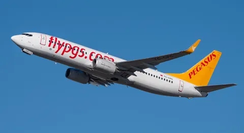 Pegasus розвертає рейси до Москви через загрозу дронів