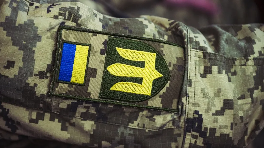 Сили оборони знищили шість резервуарів нафтобази в аеропорту Сочі