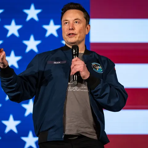 Маск блокує Starlink для ударів по рф: Київ без далекобійного наведення