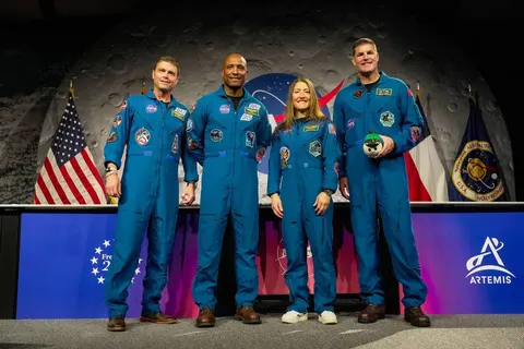 Екіпаж Artemis II отримає Золоту медаль Конгресу від Трампа