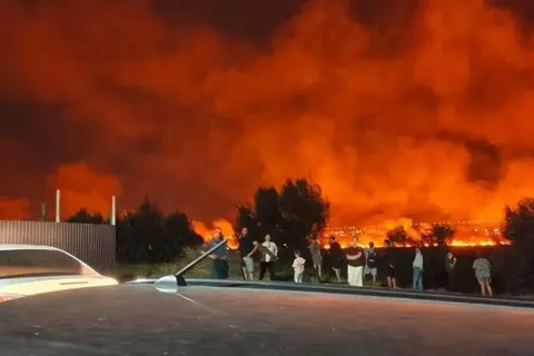 У Анапі палають очеретяні плавні: вогонь видно з космосу