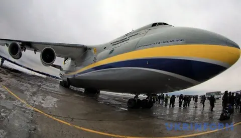 Біля Ан-124 у Лейпцигу знайшли дрон із Semtex: літак віз боєприпаси
