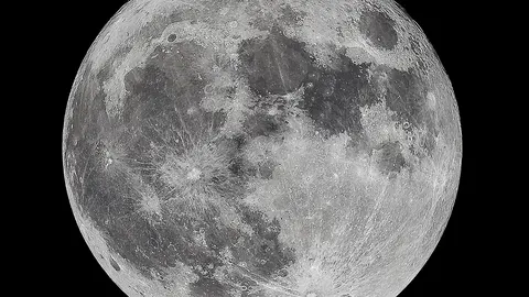 Уламок Falcon 9 врізався в Місяць: що виявили телескопи