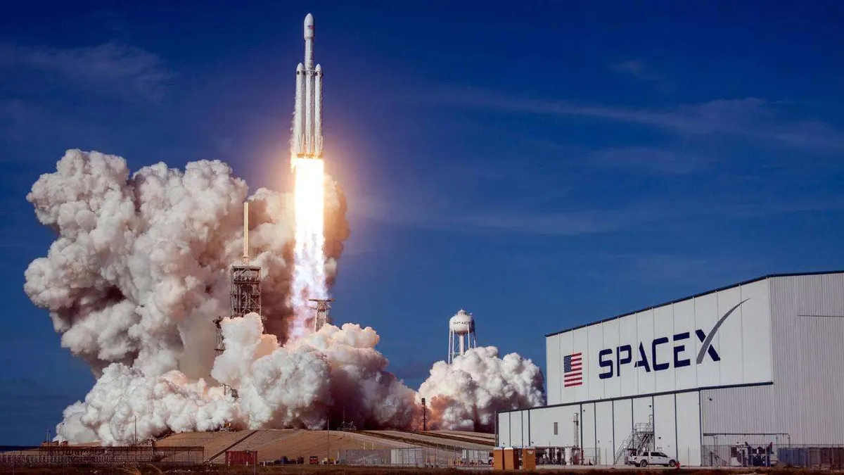 SpaceX вивела на орбіту секретний супутник NROL-95 для NRO