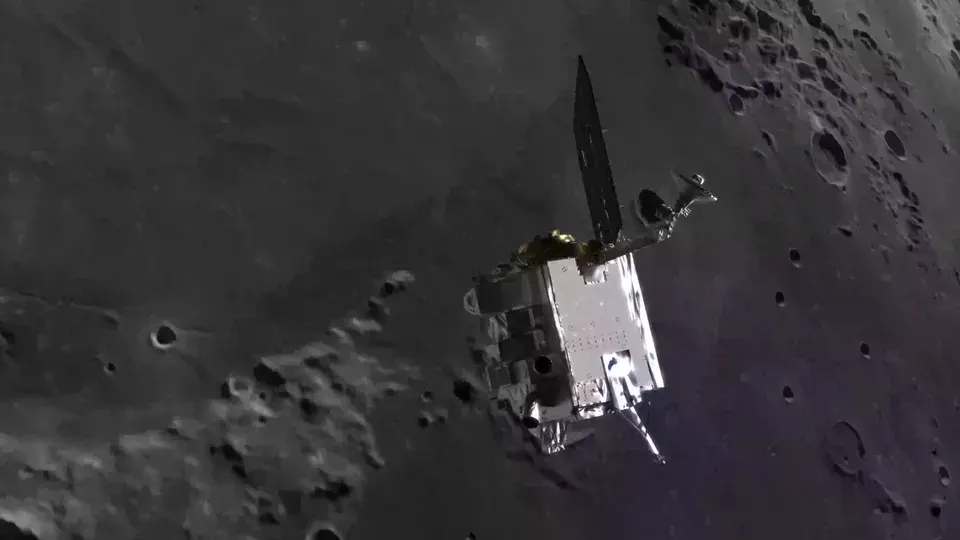 NASA показало новий кратер на Місяці від падіння ракети Falcon 9