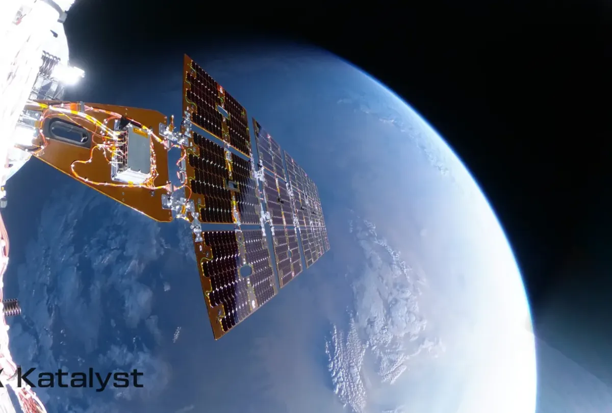 Приватний апарат наблизився до телескопа NASA Swift, але врятувати його не зміг