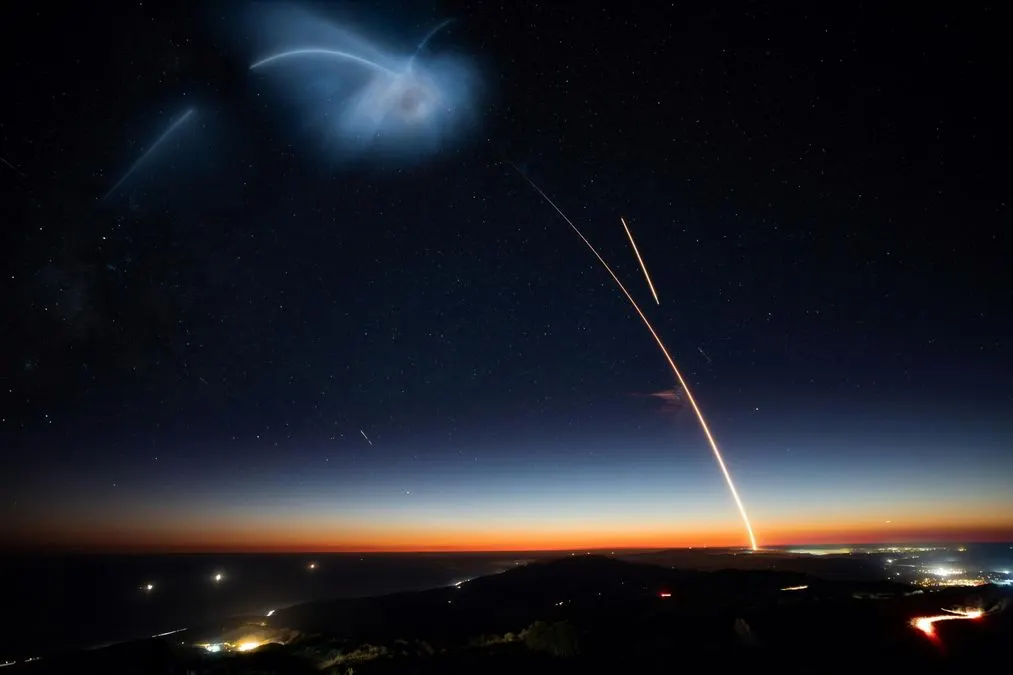 Орбітальні дата-центри SpaceX: ціна питання — тонни металів