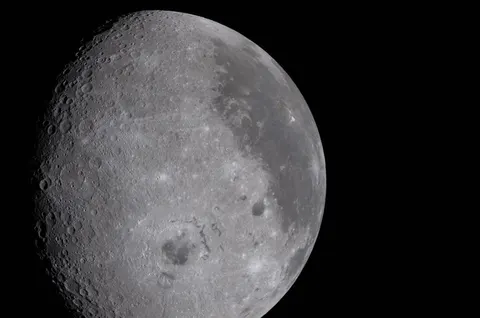 Як сейсмографи допоможуть знайти лід на Місяці для місій NASA