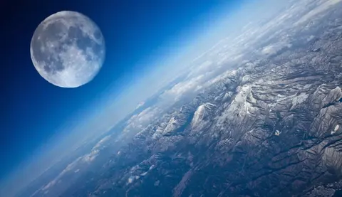 NASA підтвердило найбільший сучасний ударний кратер на Місяці діаметром 222 метр