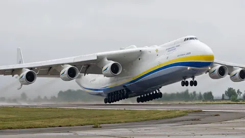 Київський авіазавод і «Антонов»: від Ан-2 до «Мрії» та робота під час війни