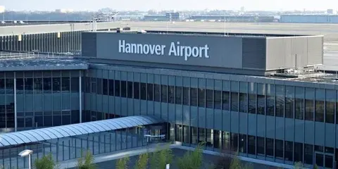 Аеропорт Ганновера двічі закривали через дрон: затримано шість рейсів
