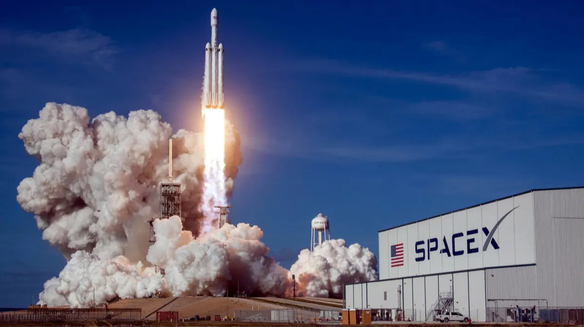 SpaceX запустила 1589 супутників Starlink за пів року 2026-го